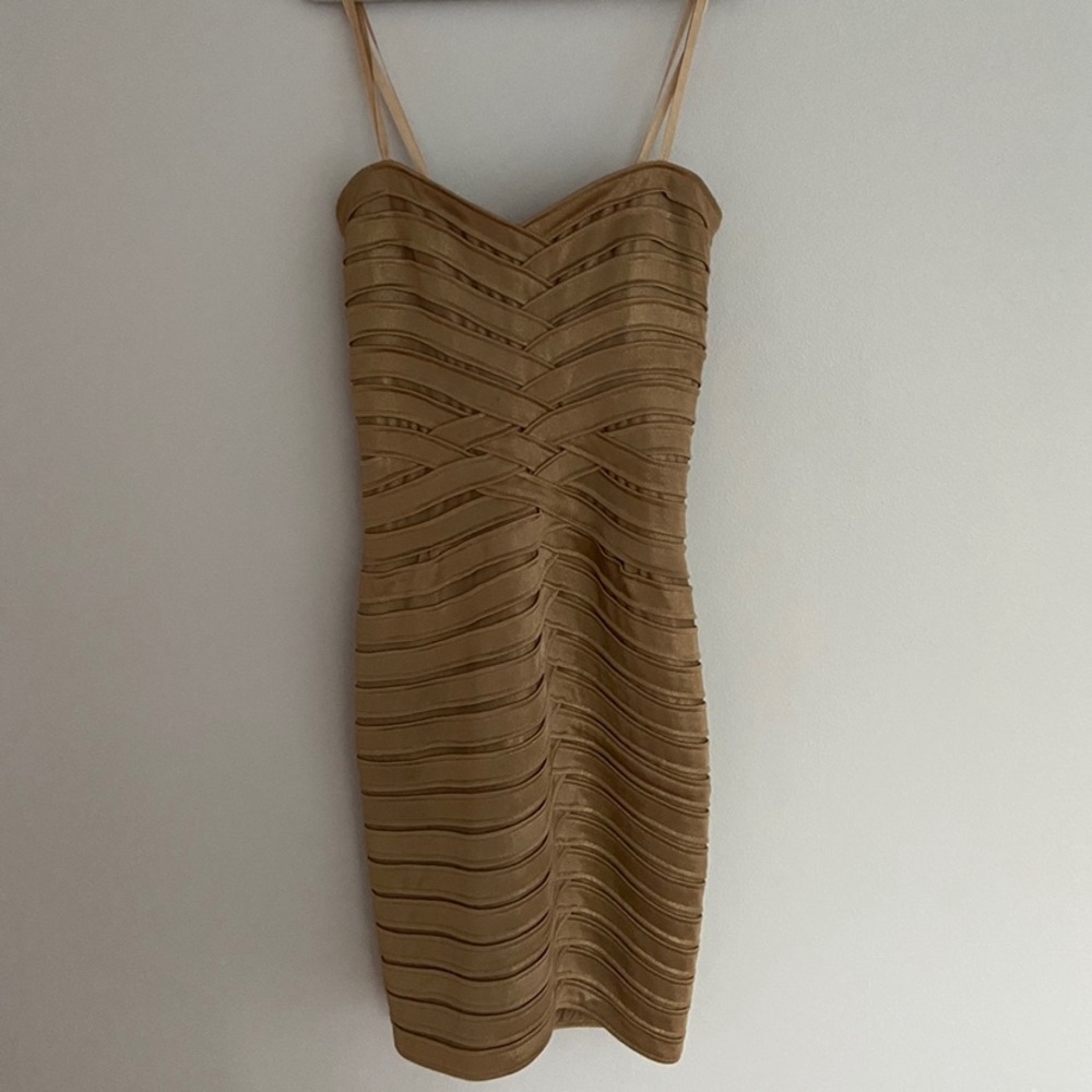 BCBGMAXAZRIA Gold bandeau dress - Picture 3 of 5